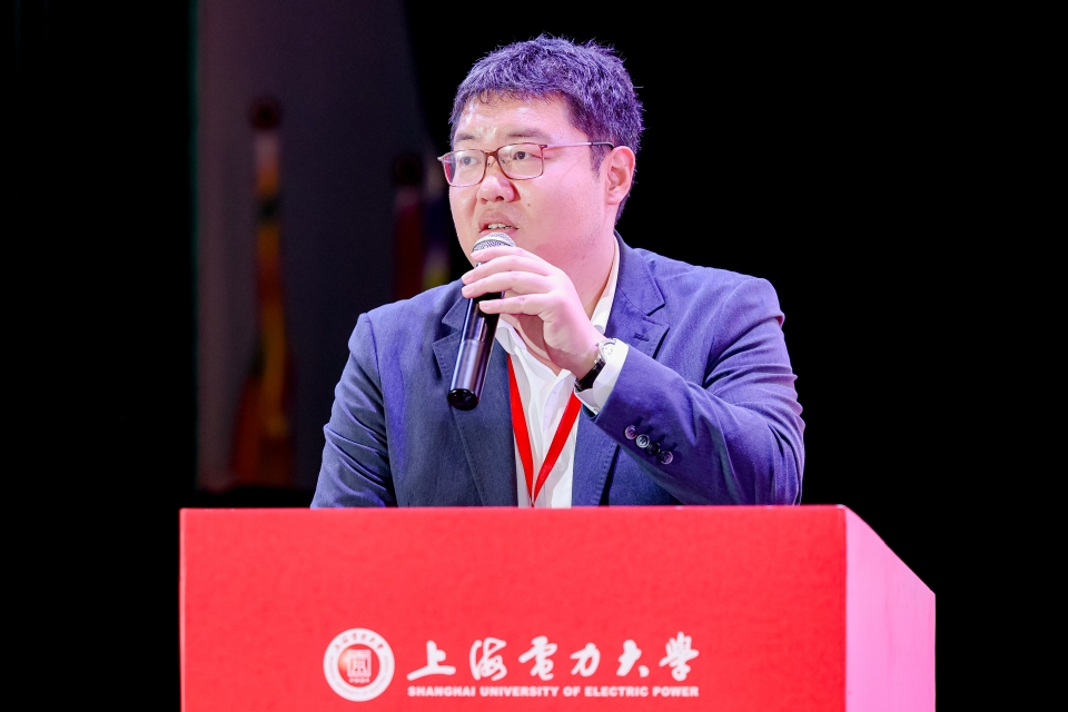 新型电力系统管理与能源强国建设创新论坛暨yl6809永利YL集团战略咨询委员会成立仪式在我校召开